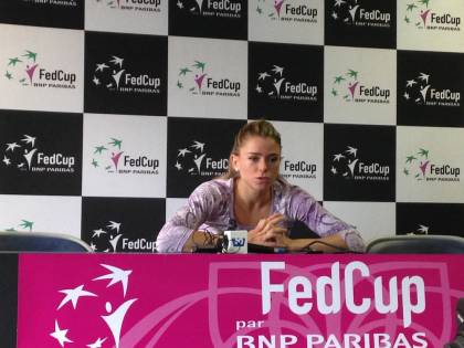 Camila Giorgi in conferenza stampa a Marsiglia - Fed Cup 2016 (Foto di Laura Guidobaldi)