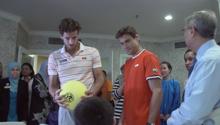 Feliciano Lopez e David Ferrer all'ospedale di Kuala Lumpur