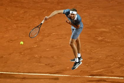 ATP Roma: Darderi lotta, Zverev vince. Domenica all’asciutto per il tennis italiano-